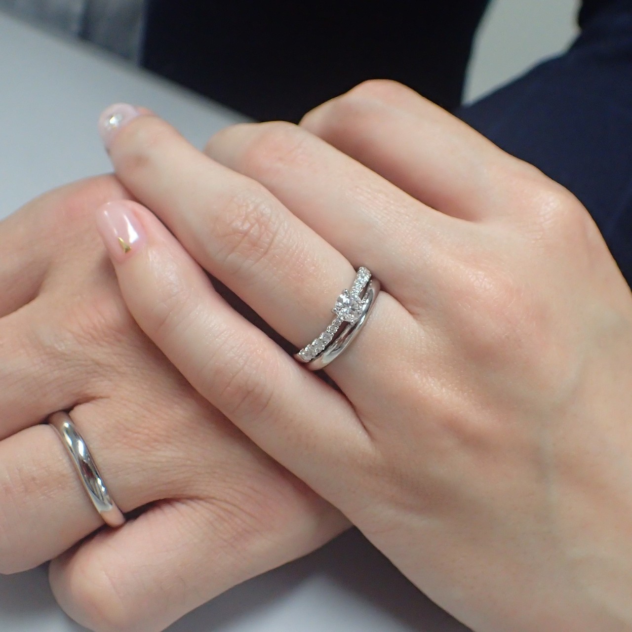 結婚指輪と婚約指輪の重ね着け - オーダーメイド手作り結婚指輪・婚約指輪 職人工房（御徒町）